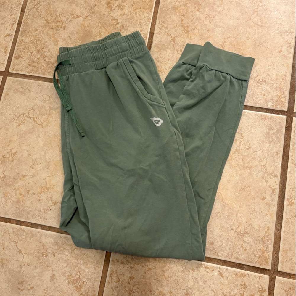 Baleaf Olive Green Jogger Pants